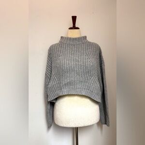 Gracia Women’s Knit Crop Sweater-Size L-BNWOT